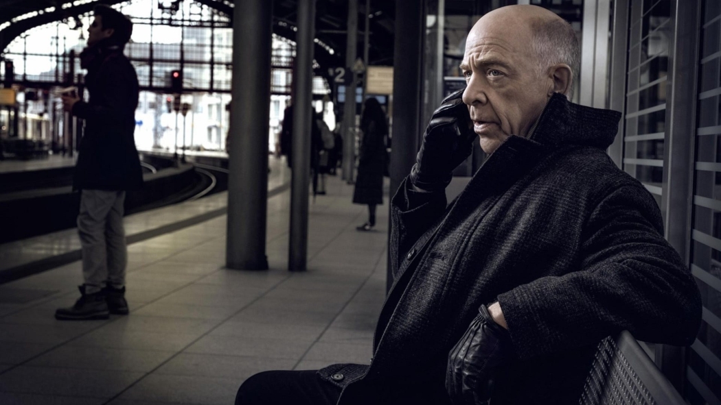 Counterpart 2. Sezon 8. Bölüm izle